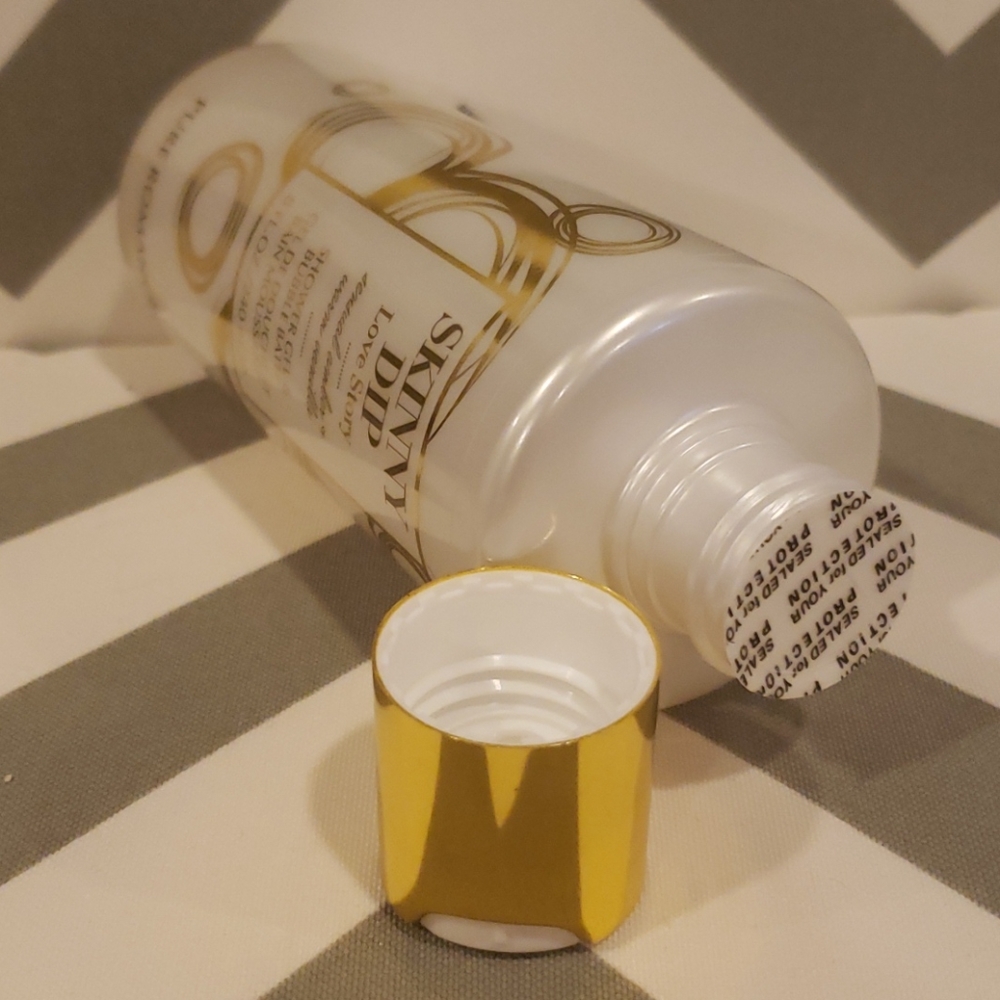 NEW! Love Story Skinny Dip body wash - Picture 5 of 5